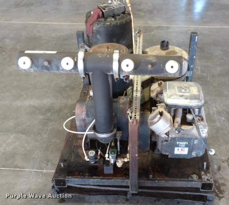 image for item BU9849 Dyna-Fog Cyclotronic fog machine