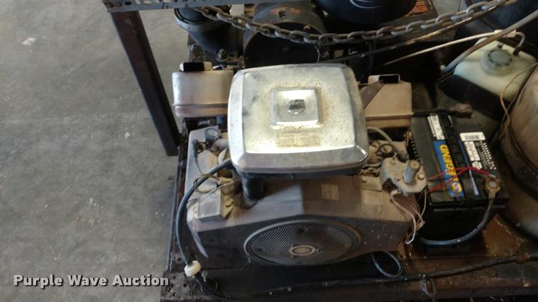 image for item BU9849 Dyna-Fog Cyclotronic fog machine