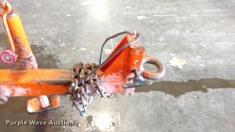 image for item BU9850 1990 Brush Bandit 200 wood chipper