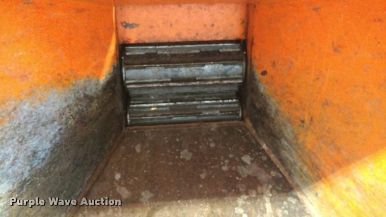 image for item BU9850 1990 Brush Bandit 200 wood chipper