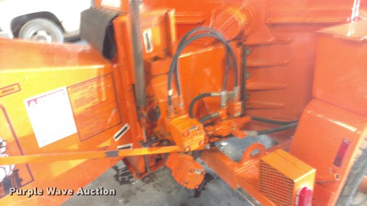 image for item BU9850 1990 Brush Bandit 200 wood chipper