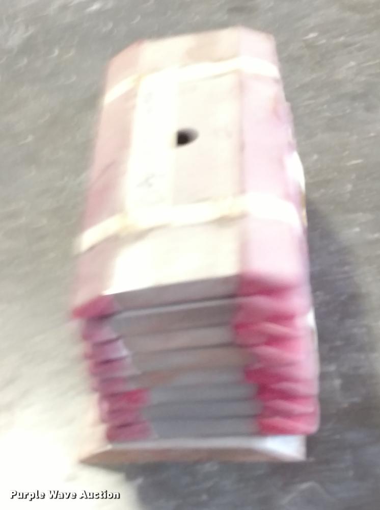 image for item BU9850 1990 Brush Bandit 200 wood chipper