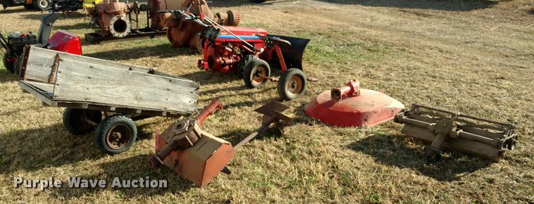 image for item BU9870 Gravely 5260 lawn mower