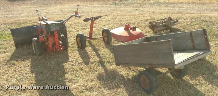 image for item BU9870 Gravely 5260 lawn mower