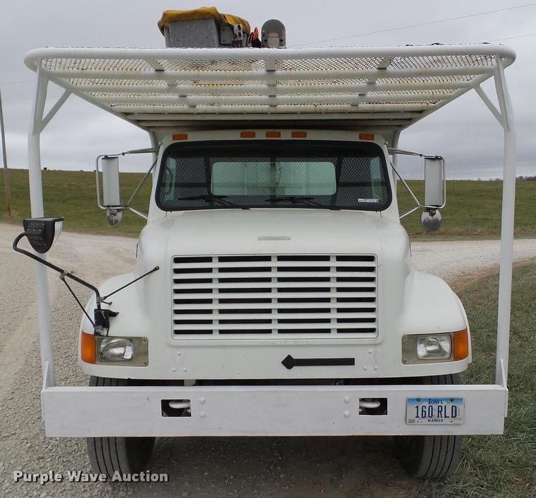 image for item BZ9951 1995 International 4700 bucket truck