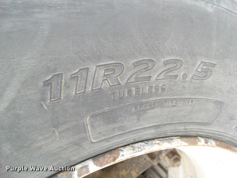 image for item BZ9951 1995 International 4700 bucket truck