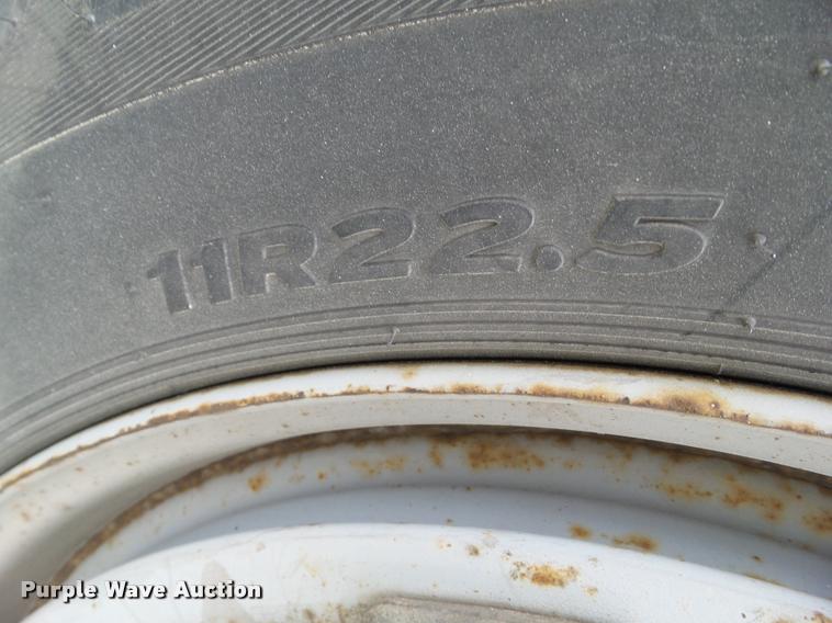 image for item BZ9951 1995 International 4700 bucket truck