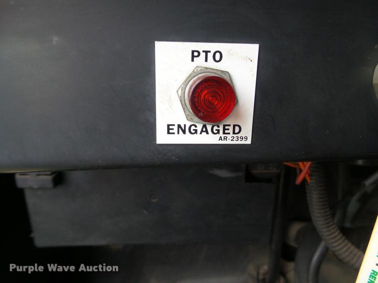 image for item BZ9951 1995 International 4700 bucket truck