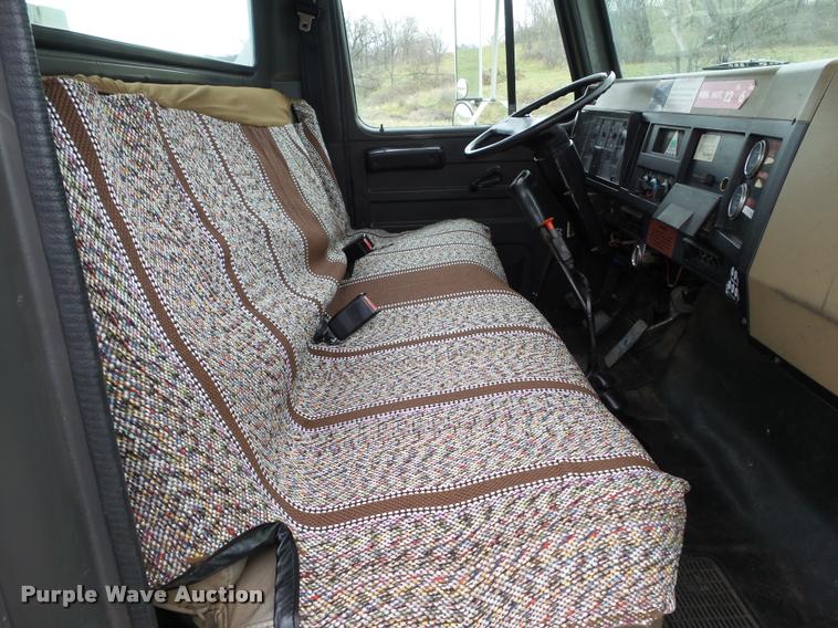 image for item BZ9951 1995 International 4700 bucket truck