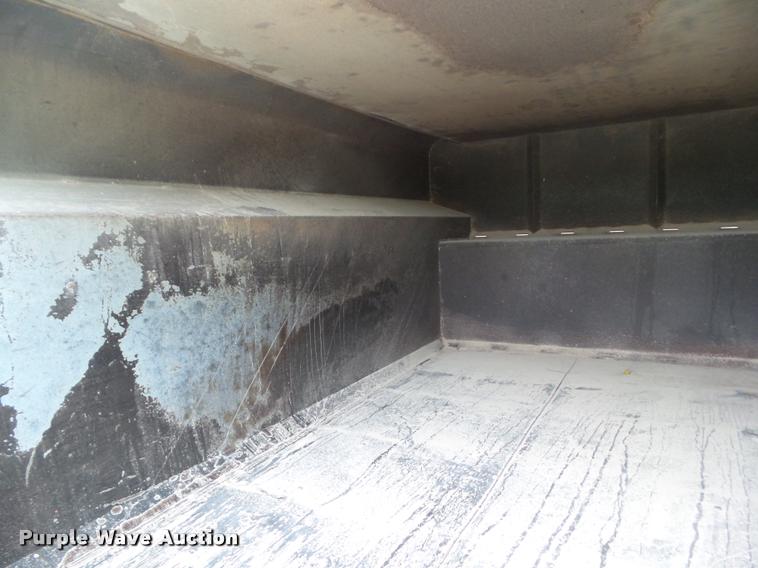 image for item BZ9951 1995 International 4700 bucket truck