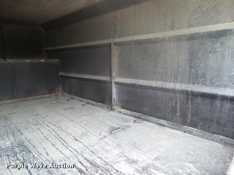 image for item BZ9951 1995 International 4700 bucket truck