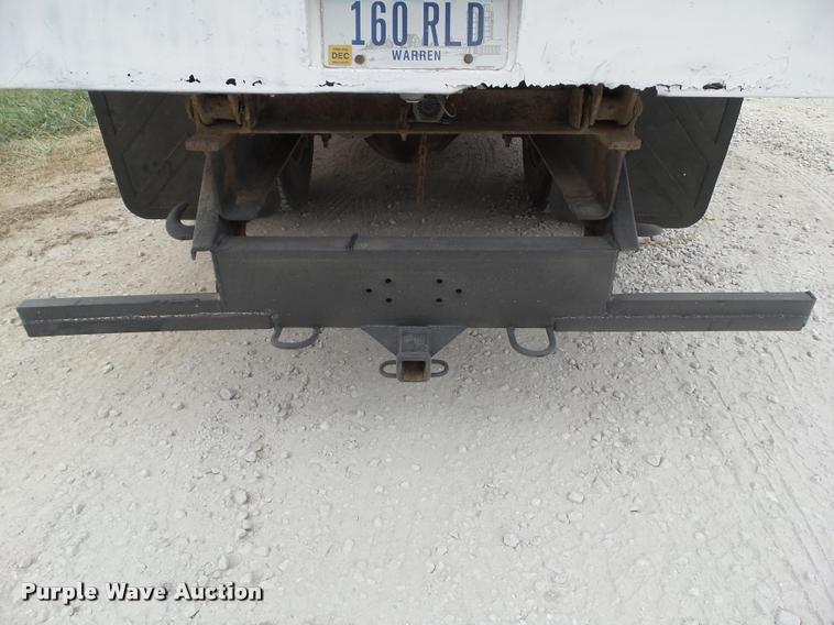 image for item BZ9951 1995 International 4700 bucket truck