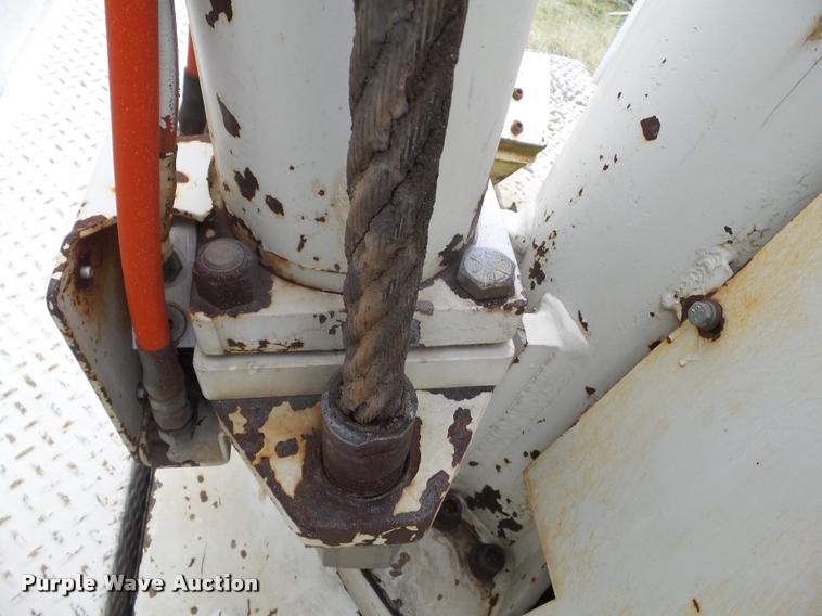 image for item BZ9951 1995 International 4700 bucket truck