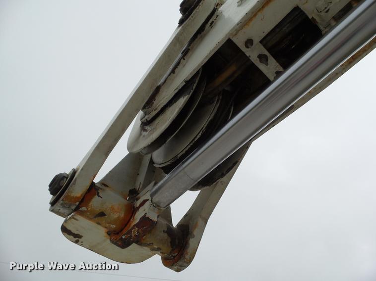 image for item BZ9951 1995 International 4700 bucket truck