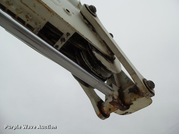 image for item BZ9951 1995 International 4700 bucket truck