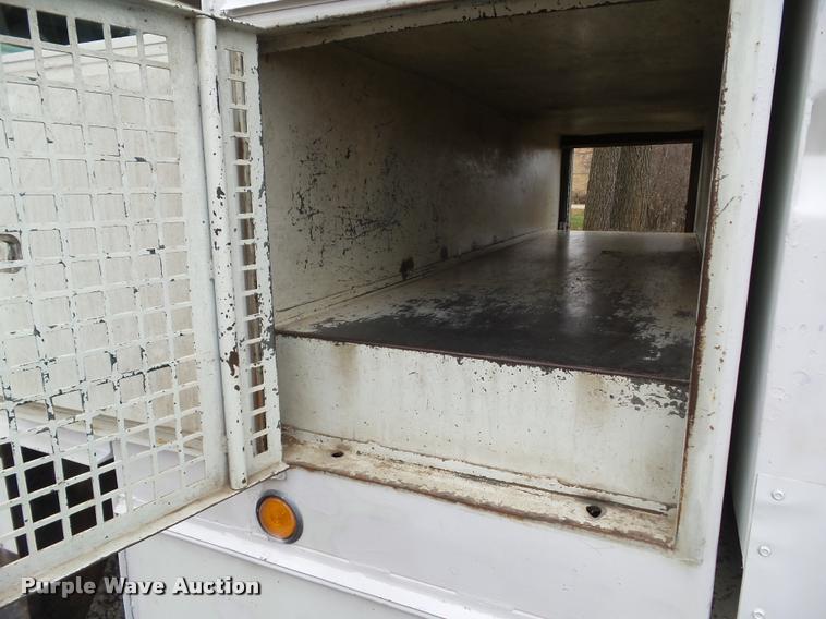 image for item BZ9951 1995 International 4700 bucket truck