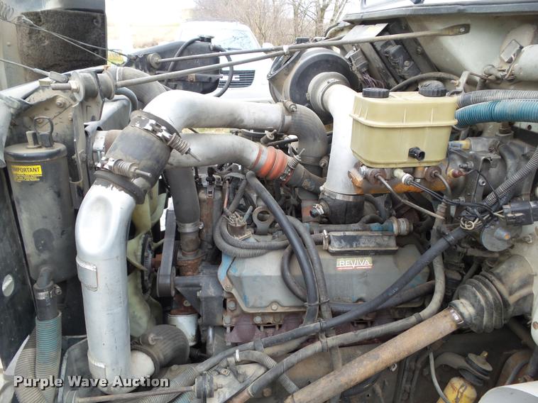 image for item BZ9951 1995 International 4700 bucket truck