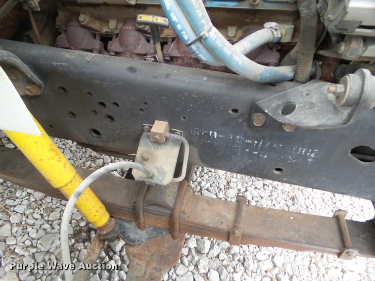 image for item BZ9951 1995 International 4700 bucket truck