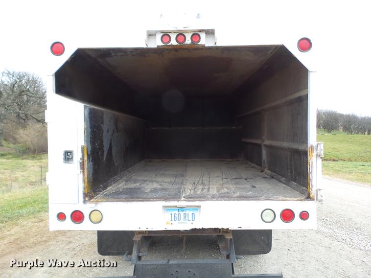 image for item BZ9951 1995 International 4700 bucket truck