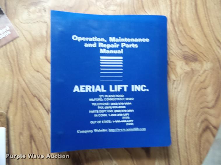 image for item BZ9951 1995 International 4700 bucket truck