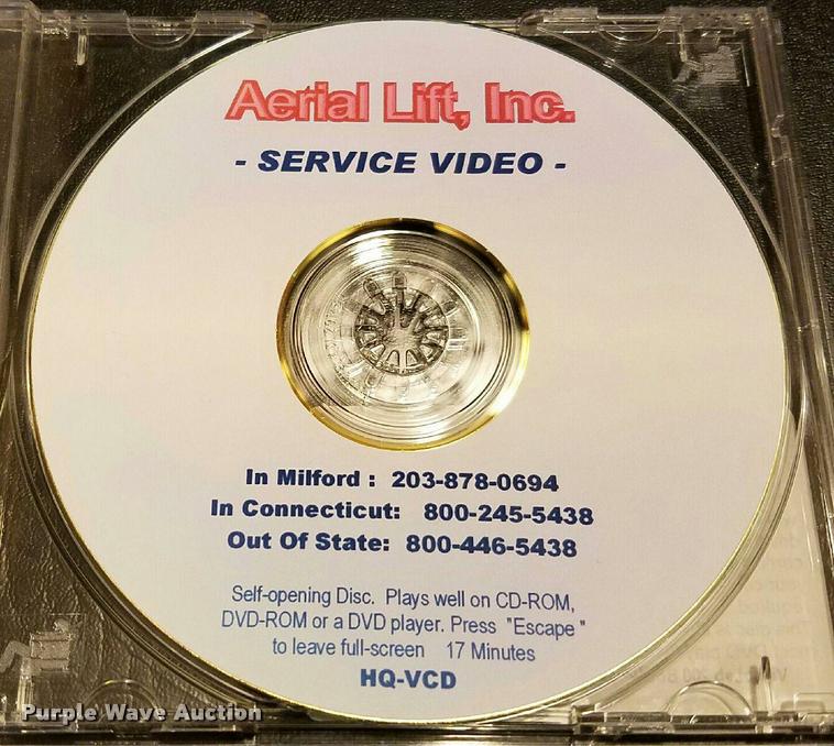 image for item BZ9951 1995 International 4700 bucket truck