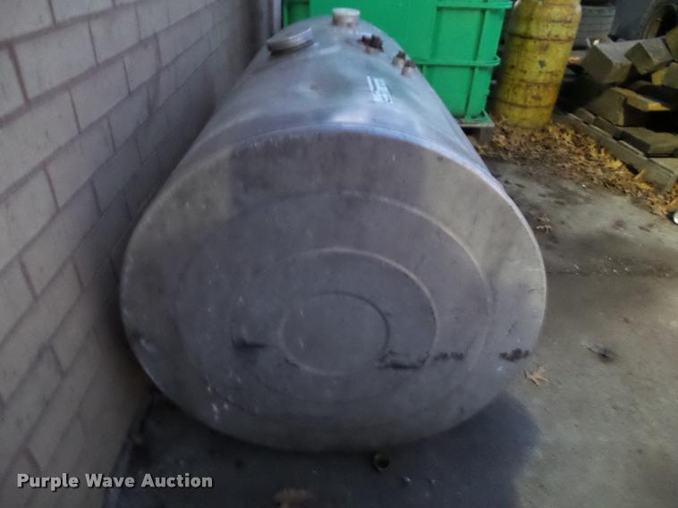 image for item BZ9970 Fuel tank