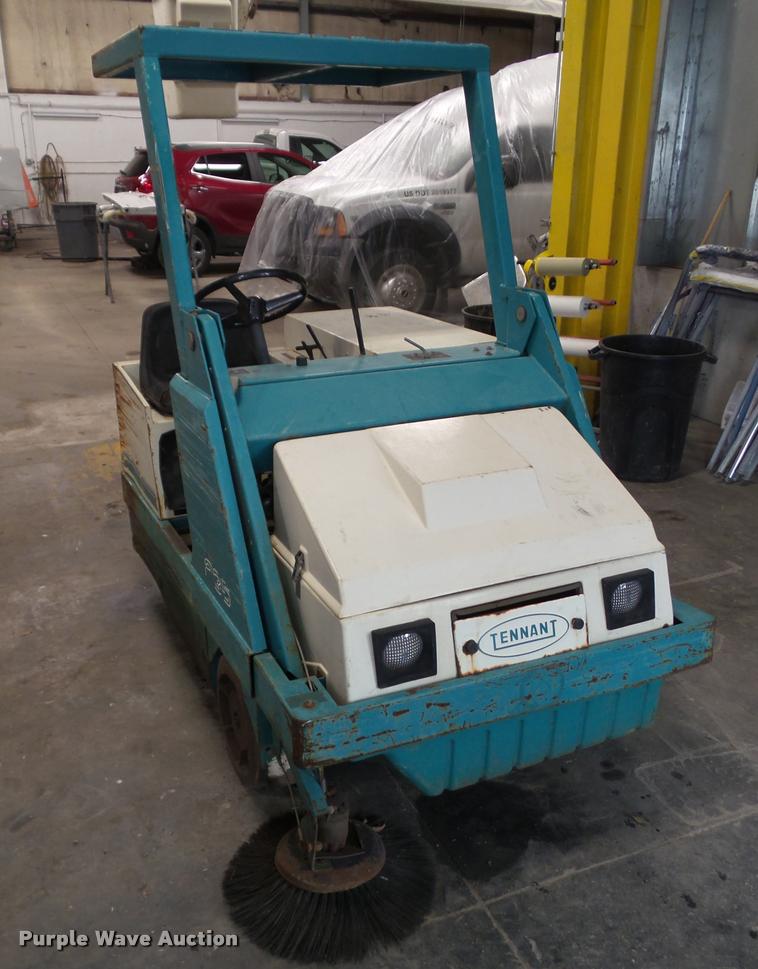 image for item BZ9971 Tennant 235 sweeper