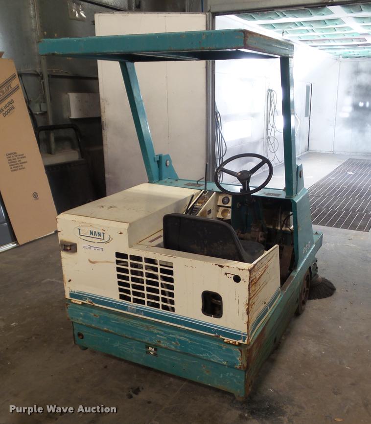 image for item BZ9971 Tennant 235 sweeper