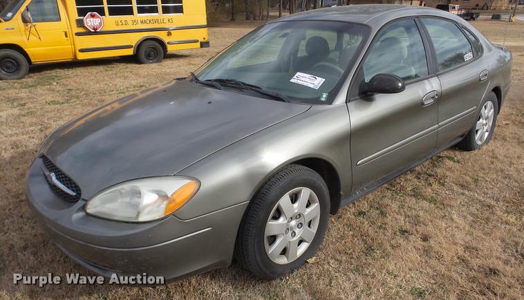 image for item DA2112 2002 Ford Taurus