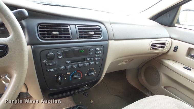 image for item DA2112 2002 Ford Taurus