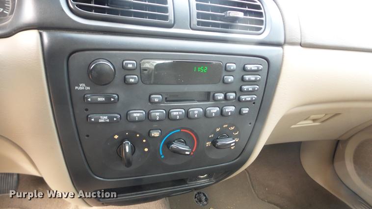 image for item DA2112 2002 Ford Taurus