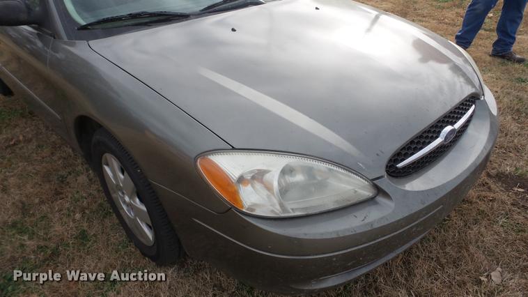 image for item DA2112 2002 Ford Taurus