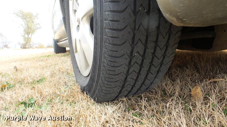 image for item DA2112 2002 Ford Taurus