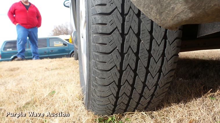 image for item DA2112 2002 Ford Taurus