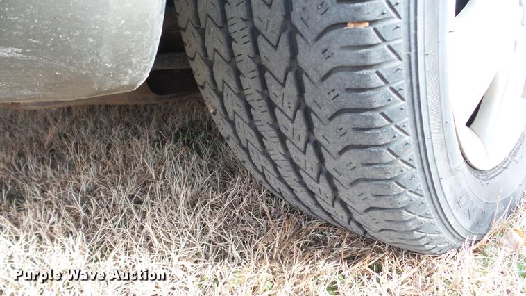 image for item DA2112 2002 Ford Taurus