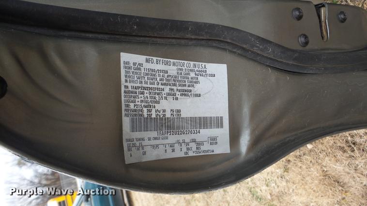 image for item DA2112 2002 Ford Taurus