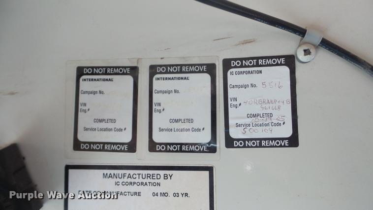 image for item DA2114 2004 International CE school bus