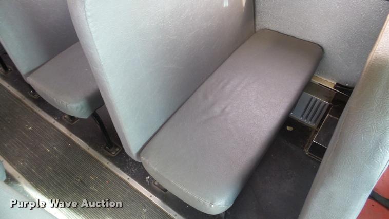 image for item DA2114 2004 International CE school bus