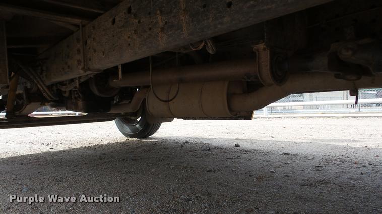 image for item DA2114 2004 International CE school bus