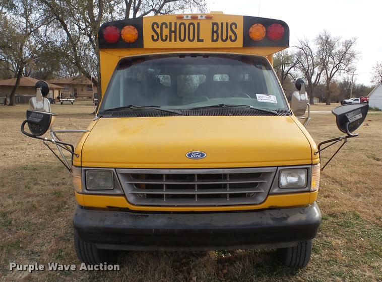 image for item DA2115 1993 Ford Econoline E350 school bus