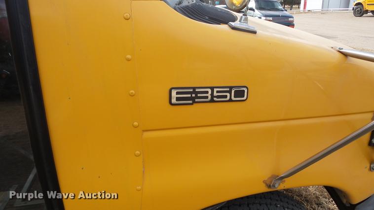 image for item DA2115 1993 Ford Econoline E350 school bus