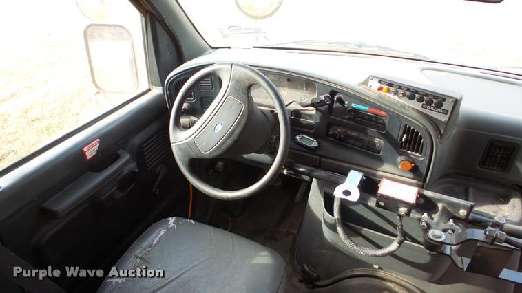 image for item DA2115 1993 Ford Econoline E350 school bus