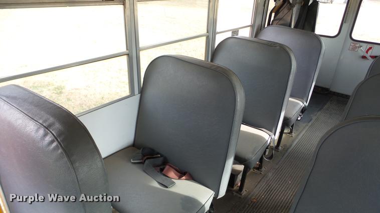 image for item DA2115 1993 Ford Econoline E350 school bus