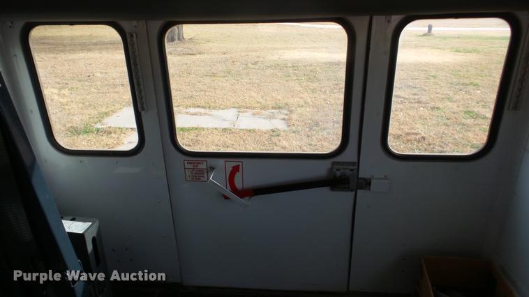 image for item DA2115 1993 Ford Econoline E350 school bus