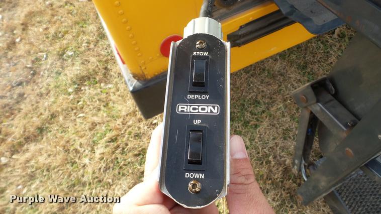 image for item DA2115 1993 Ford Econoline E350 school bus