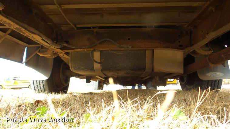 image for item DA2115 1993 Ford Econoline E350 school bus