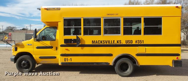 image for item DA2116 2001 Ford Econoline E450 school bus