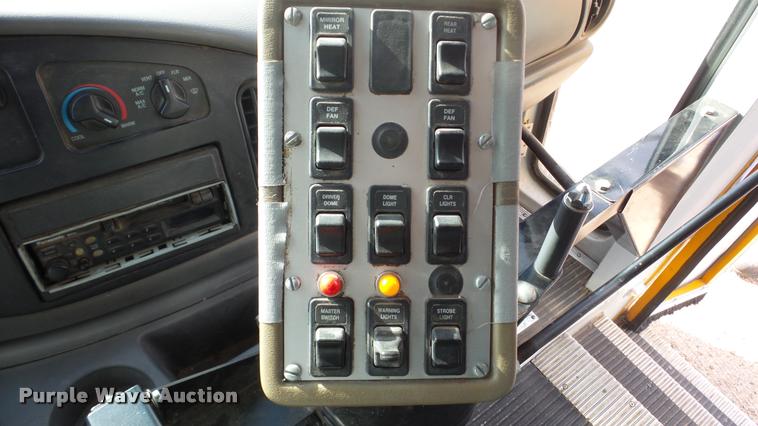 image for item DA2116 2001 Ford Econoline E450 school bus