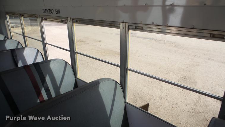 image for item DA2116 2001 Ford Econoline E450 school bus