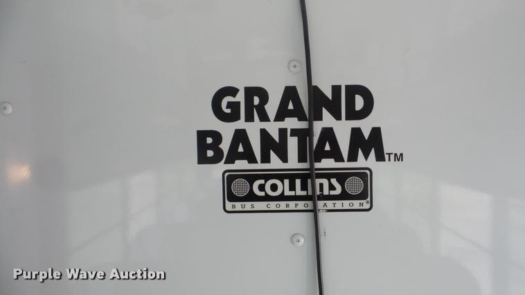 image for item DA2116 2001 Ford Econoline E450 school bus